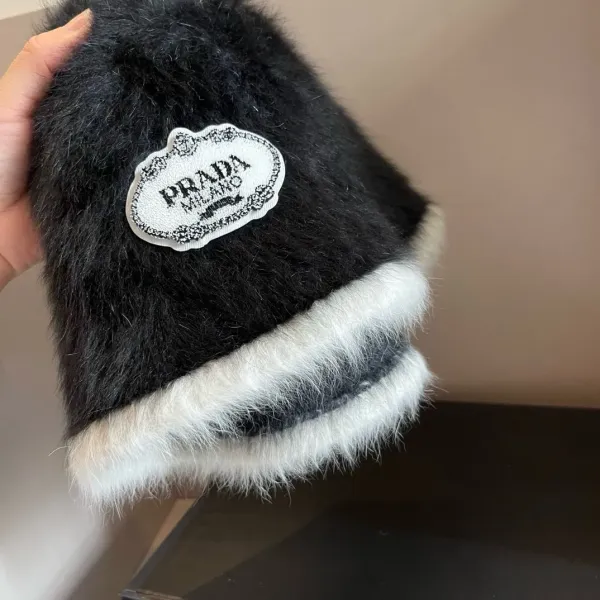 PRADA (プラダ)フィッシャーマンズハット  241125