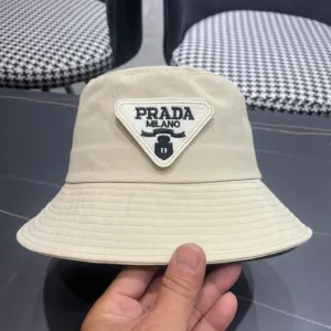 PRADA (プラダ)フィッシャーマンズハット 240904