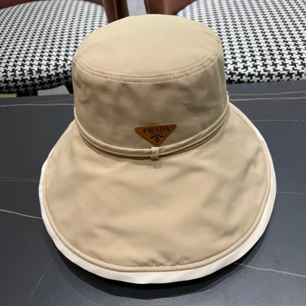 PRADA (プラダ)フィッシャーマンズハット 240904