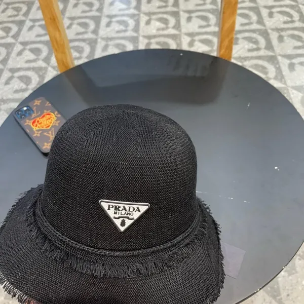 PRADA (プラダ)フィッシャーマンズハット 240904
