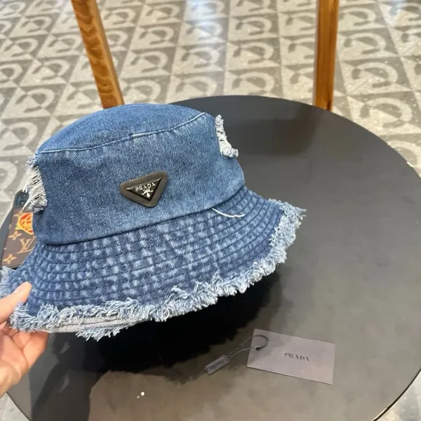 PRADA (プラダ)フィッシャーマンズハット 240904