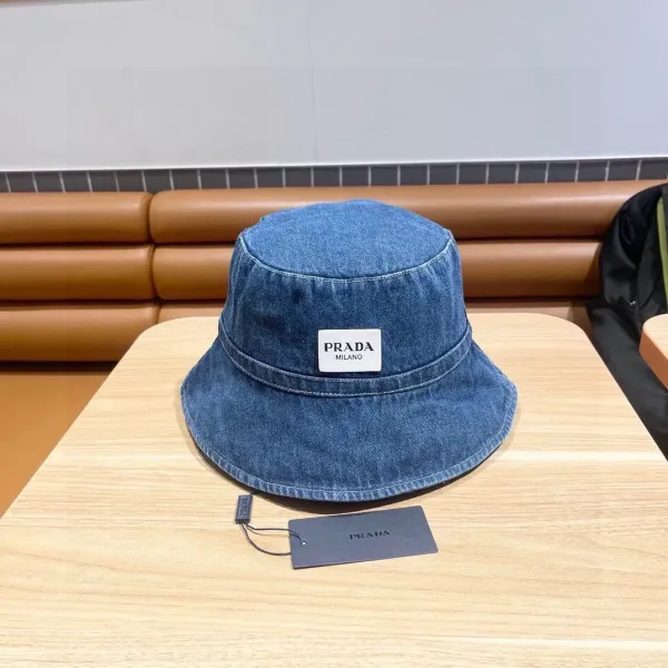 PRADA (プラダ)フィッシャーマンズハット 240904
