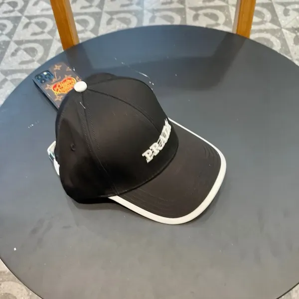 【PRADA  プラダ】【数量限定】 野球帽 / ハット