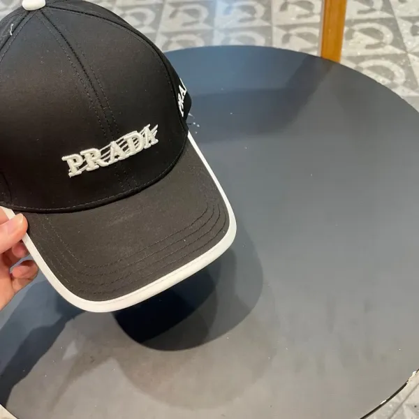 【PRADA  プラダ】【数量限定】 野球帽 / ハット