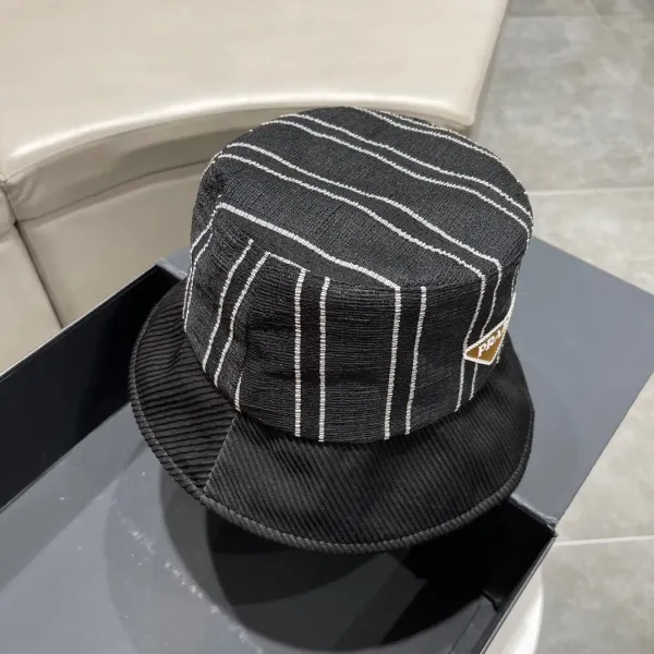 PRADA (プラダ)フィッシャーマンズハット