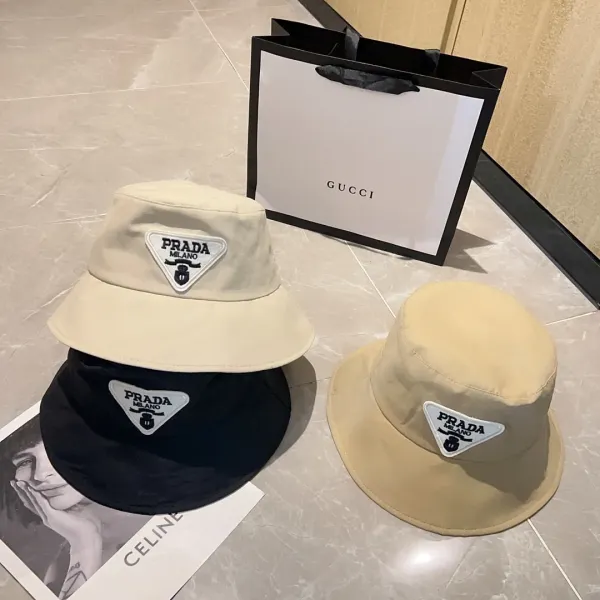 PRADA (プラダ)フィッシャーマンズハット