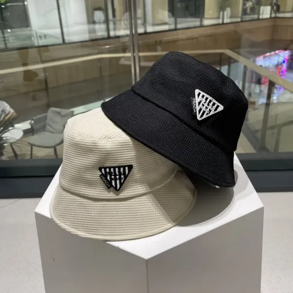 PRADA (プラダ)フィッシャーマンズハット