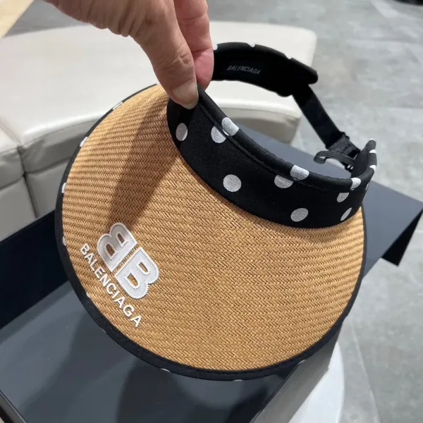 【BALENCIAGA  バレンシアガ】【数量限定】空のシルクハット