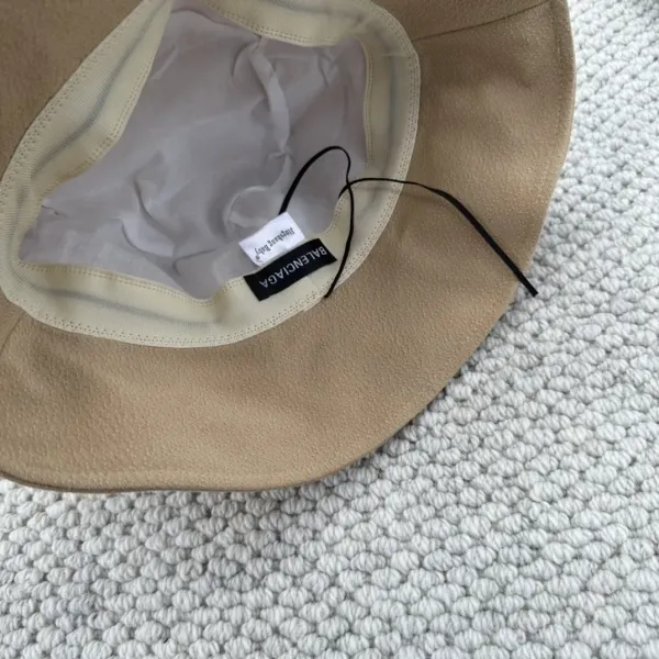 BALENCIAGA (バレンシアガ )フィッシャーマンズハット