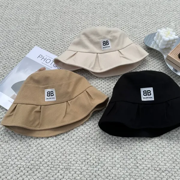 BALENCIAGA (バレンシアガ )フィッシャーマンズハット