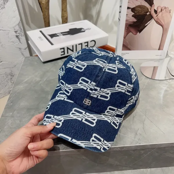 【BALENCIAGA バレンシアガ】【数量限定】 野球帽 / ハット