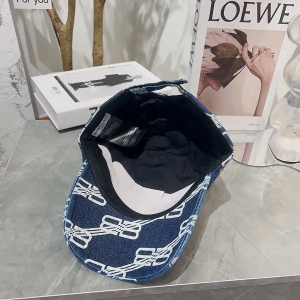 【BALENCIAGA バレンシアガ】【数量限定】 野球帽 / ハット