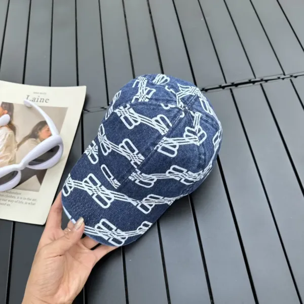 【BALENCIAGA   バレンシアガ】【数量限定】 野球帽 / ハット