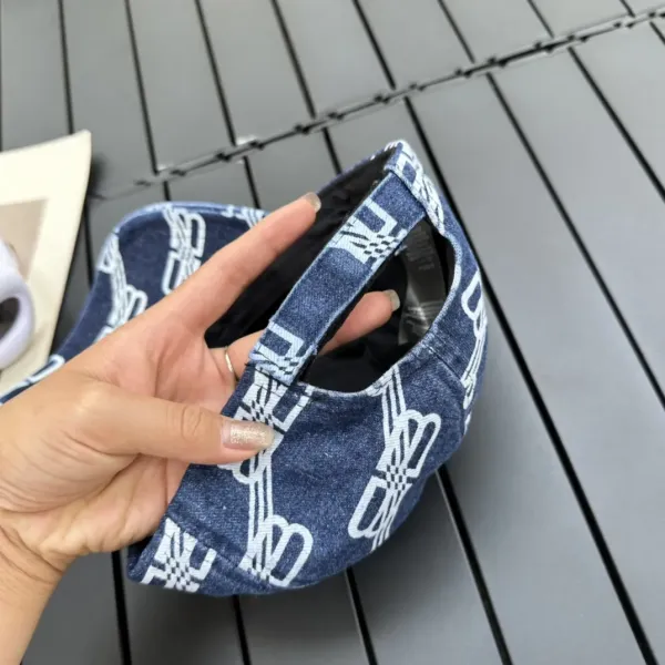 【BALENCIAGA   バレンシアガ】【数量限定】 野球帽 / ハット
