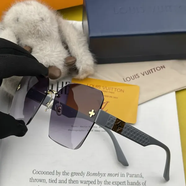 LV LOUIS VUITTON (  ルイヴィトン ) サングラス 241012