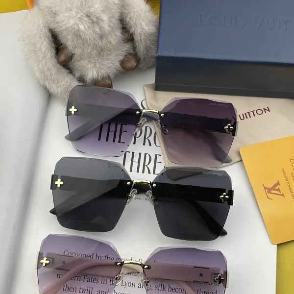 LV LOUIS VUITTON (  ルイヴィトン ) サングラス 241012