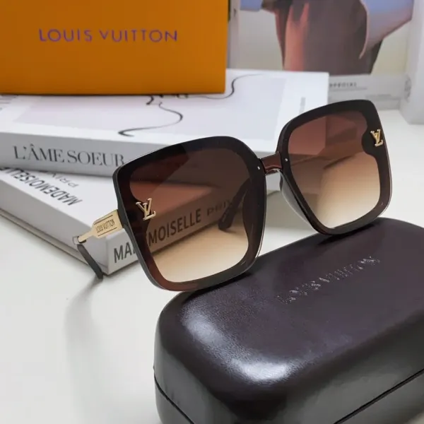 LV LOUIS VUITTON (  ルイヴィトン ) サングラス 241012