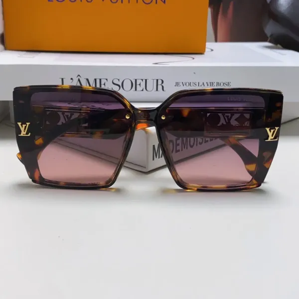 LV LOUIS VUITTON (  ルイヴィトン ) サングラス 241012