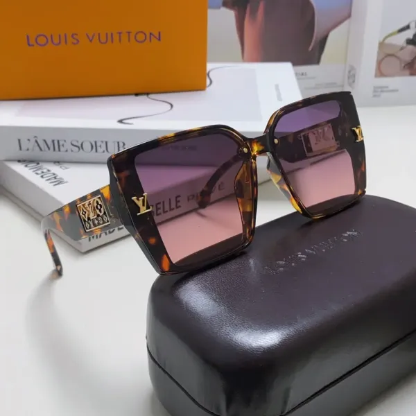 LV LOUIS VUITTON (  ルイヴィトン ) サングラス 241012