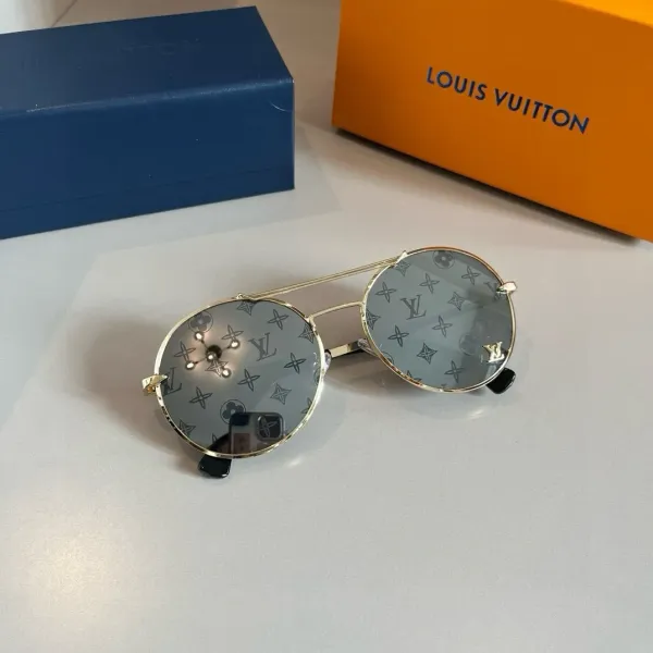 LV LOUIS VUITTON (  ルイヴィトン ) サングラス 241012