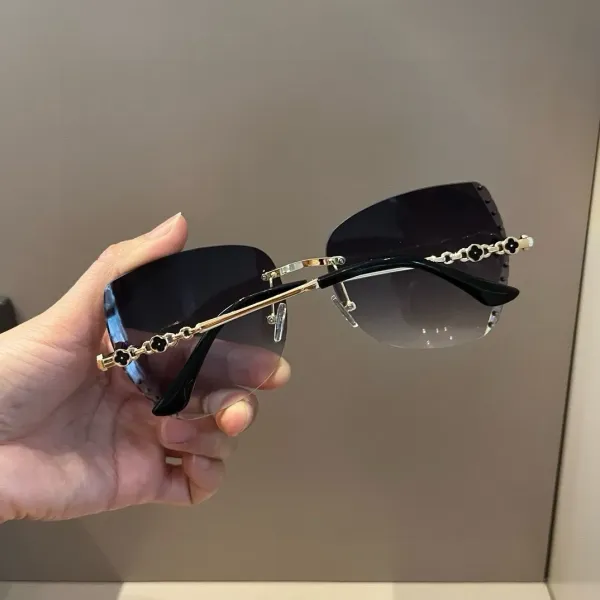 LV LOUIS VUITTON (  ルイヴィトン ) サングラス 241012