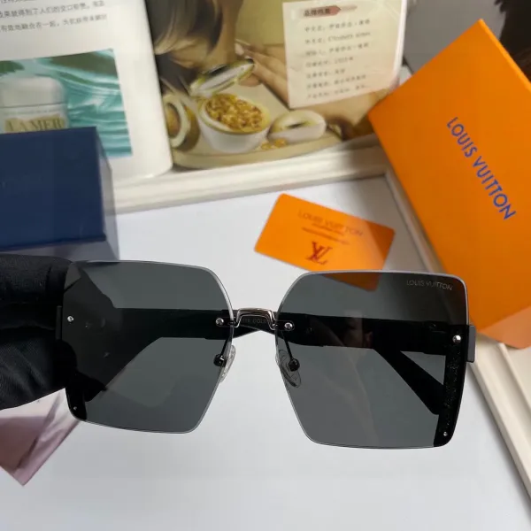 LOUIS VUITTON(ルイヴィトン) サングラス 24706