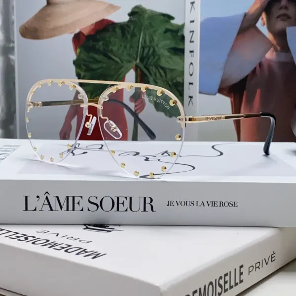 LOUIS VUITTON(ルイヴィトン) サングラス 24706