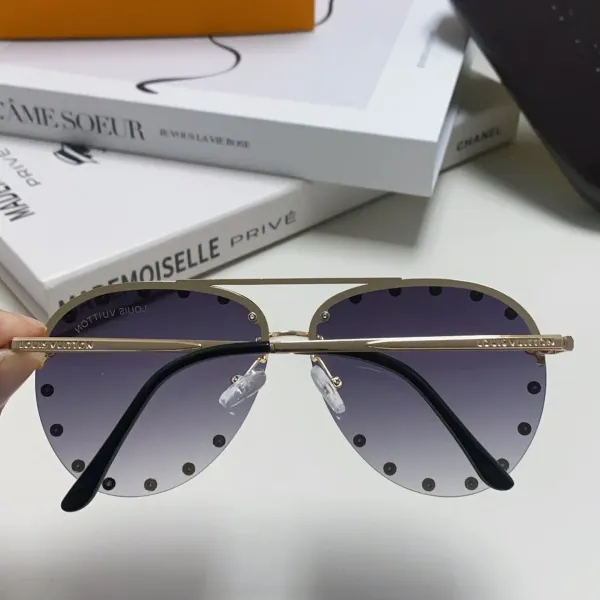 LOUIS VUITTON(ルイヴィトン) サングラス 24706
