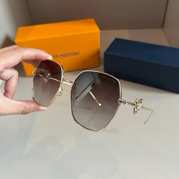 LOUIS VUITTON(ルイヴィトン) サングラス 24706