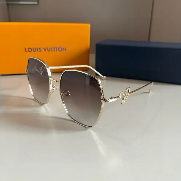 LOUIS VUITTON(ルイヴィトン) サングラス 24706