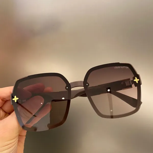 LOUIS VUITTON(ルイヴィトン) サングラス