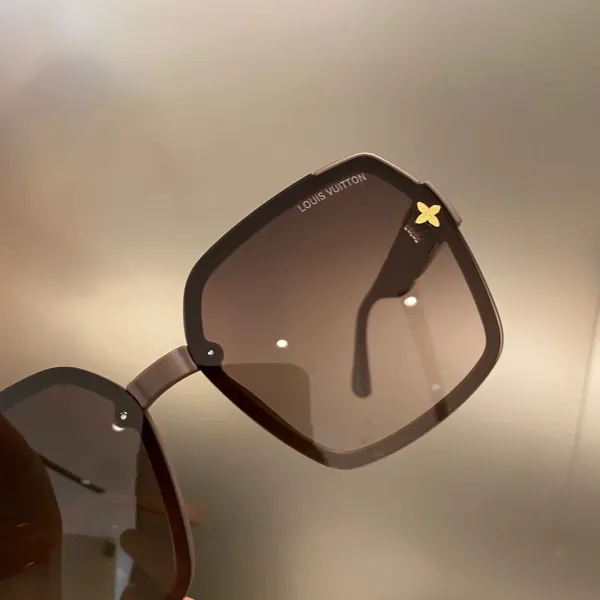 LOUIS VUITTON(ルイヴィトン) サングラス