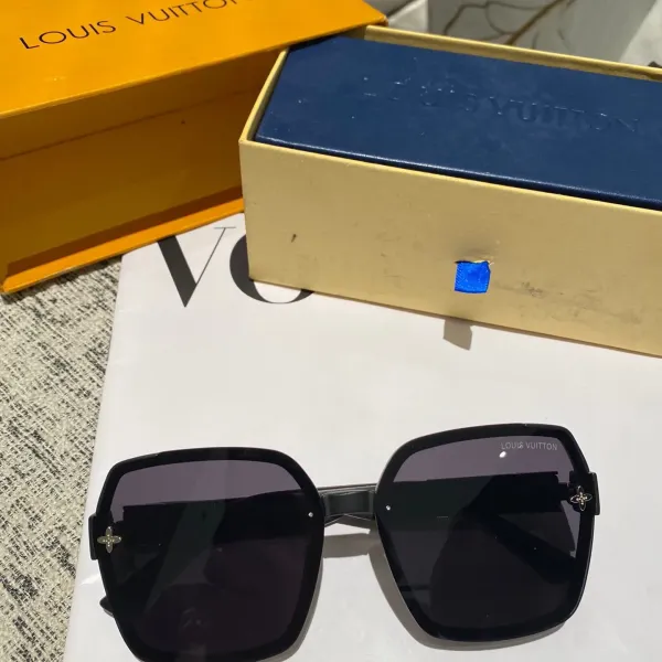 LOUIS VUITTON(ルイヴィトン) サングラス