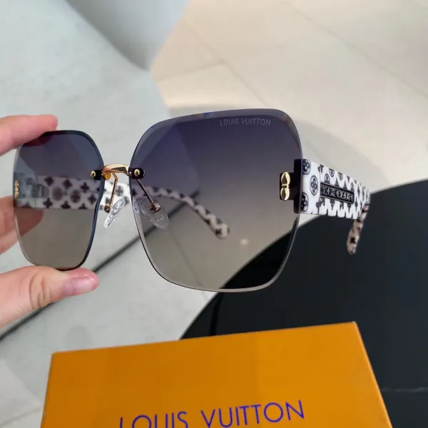 LOUIS VUITTON(ルイヴィトン) サングラス