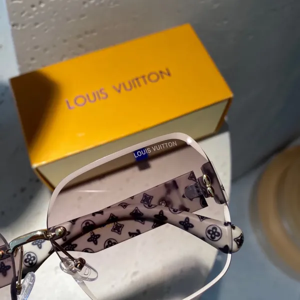 LOUIS VUITTON(ルイヴィトン) サングラス