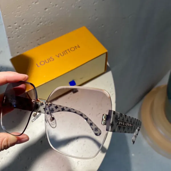 LOUIS VUITTON(ルイヴィトン) サングラス