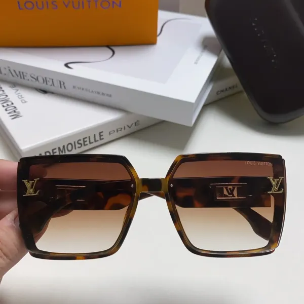LOUIS VUITTON(ルイヴィトン) サングラス