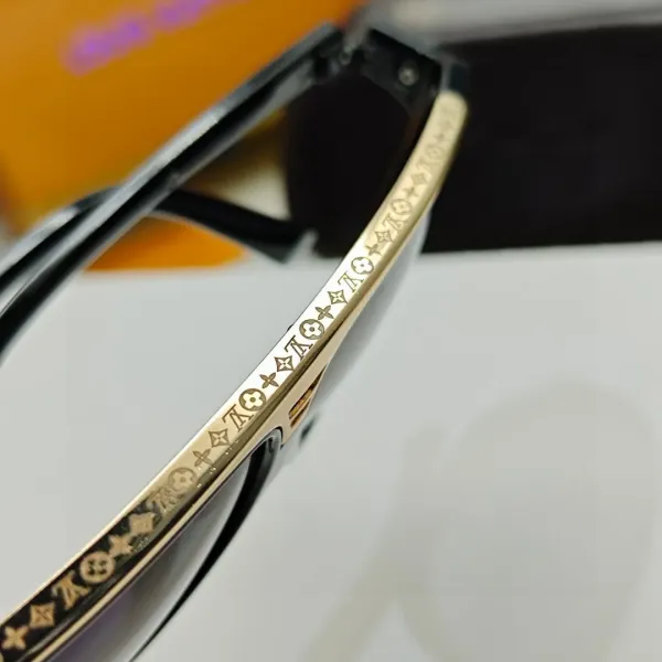 LOUIS VUITTON(ルイヴィトン) サングラス