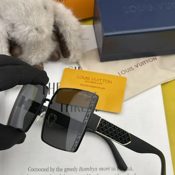 LOUIS VUITTON(ルイヴィトン) サングラス