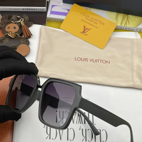 LOUIS VUITTON(ルイヴィトン ) サングラス