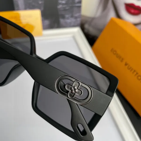 LOUIS VUITTON(ルイヴィトン ) サングラス