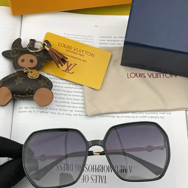 LOUIS VUITTON (  ルイヴィトン ) サングラス
