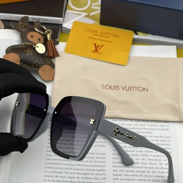 LOUIS VUITTON (  ルイヴィトン ) サングラス