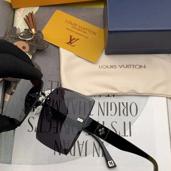 LOUIS VUITTON (  ルイヴィトン ) サングラス
