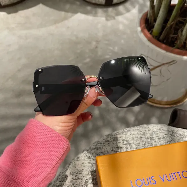 LOUIS VUITTON( ルイヴィトン) サングラス