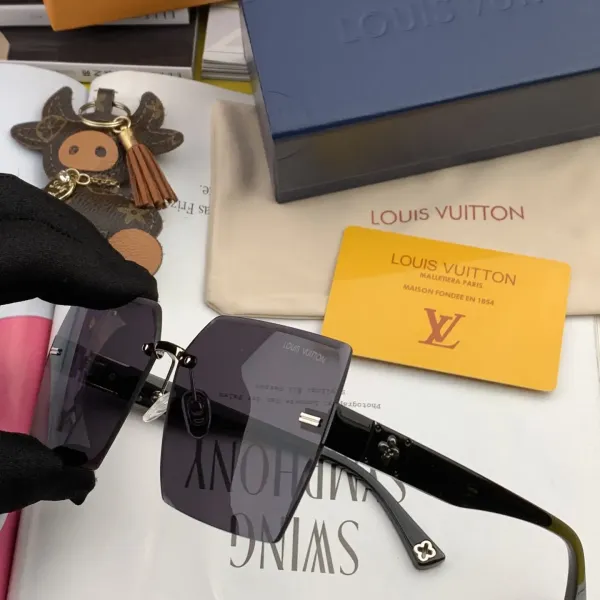 LOUIS VUITTON( ルイヴィトン) サングラス