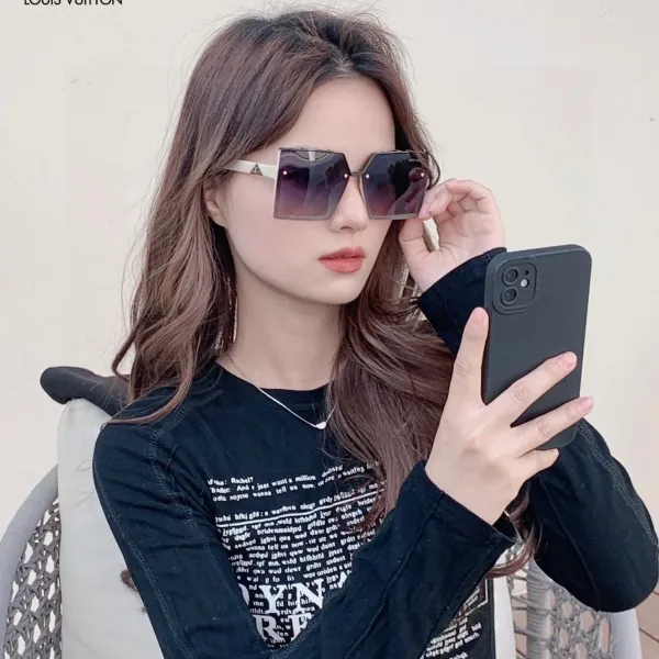 LOUIS VUITTON (ルイヴィトン) サングラス