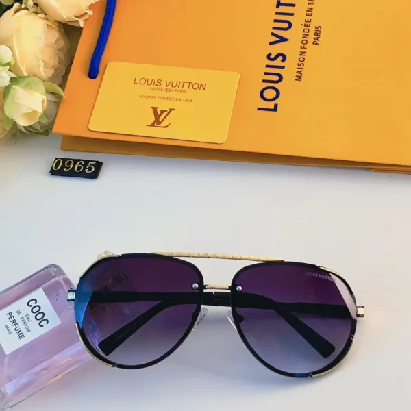 LOUIS VUITTON (ルイヴィトン) サングラス