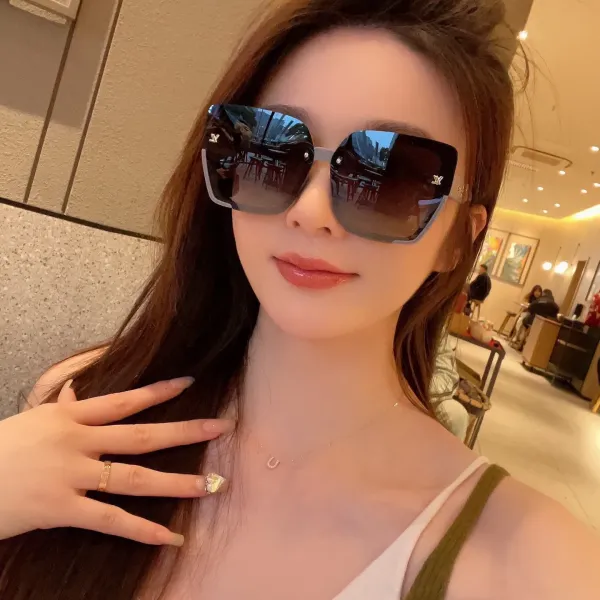 LOUIS VUITTON (ルイヴィトン) サングラス