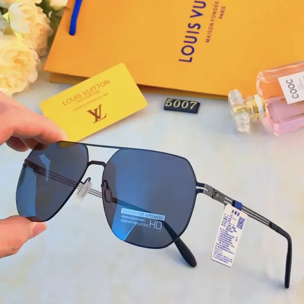 LOUIS VUITTON (ルイヴィトン) サングラス